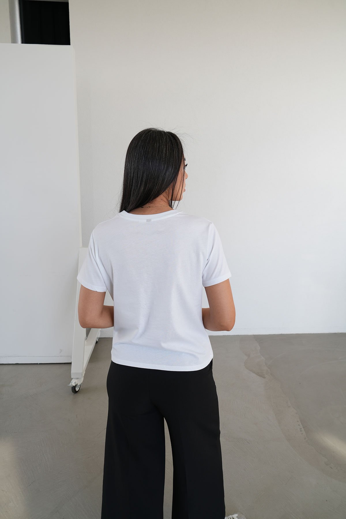 Kurdele Detaylı Tshirt