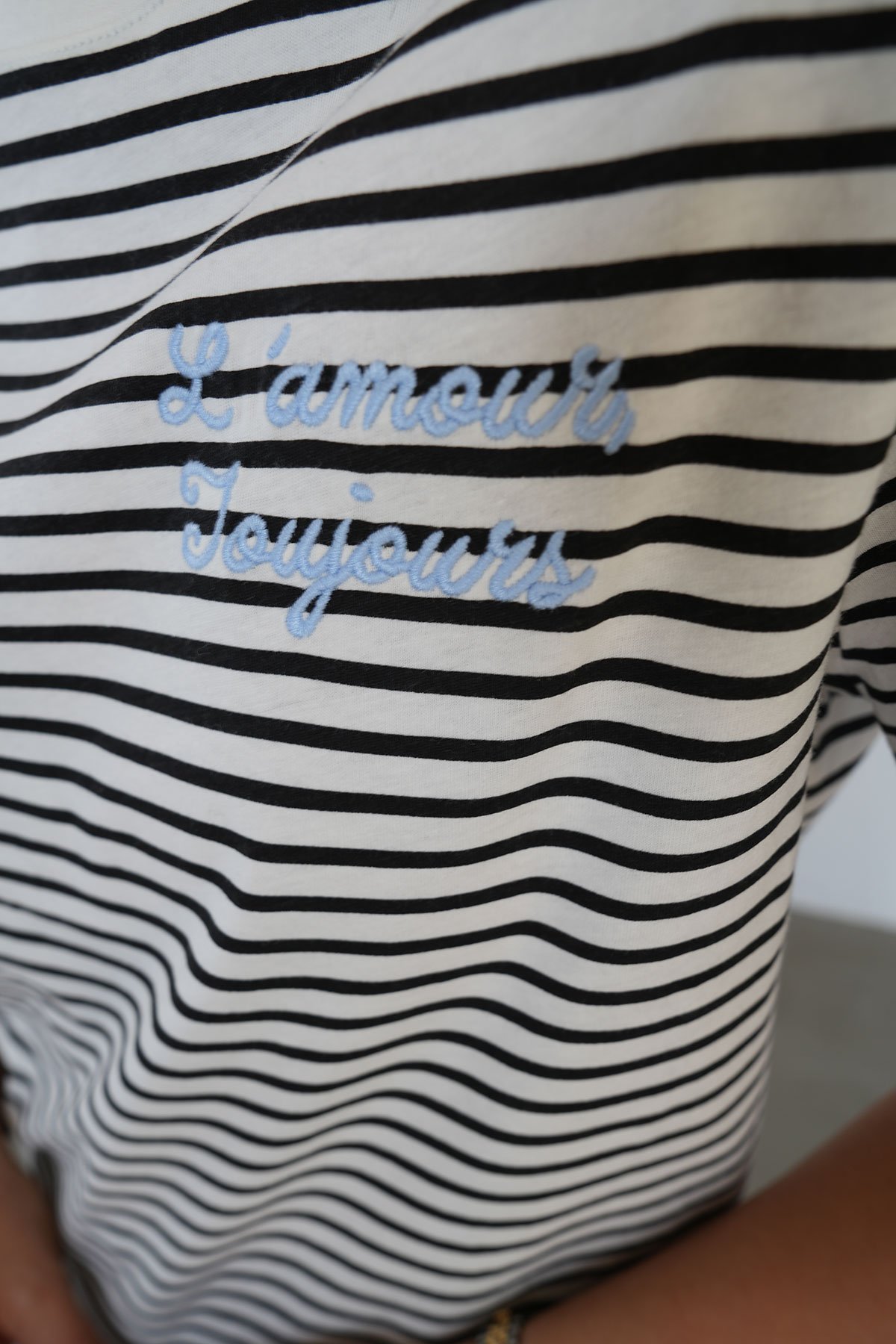 Yazı İşlemeli Çizgili Tshirt