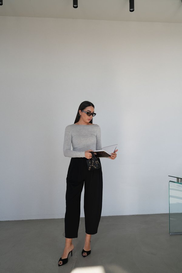 Çift Pileli Havuç Kesim Kumaş Pantolon