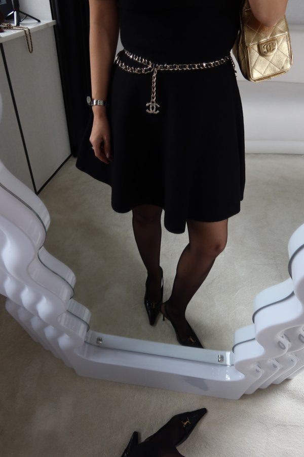 Bisiklet Yaka Altı Volanlı Kısa Kollu Elbise