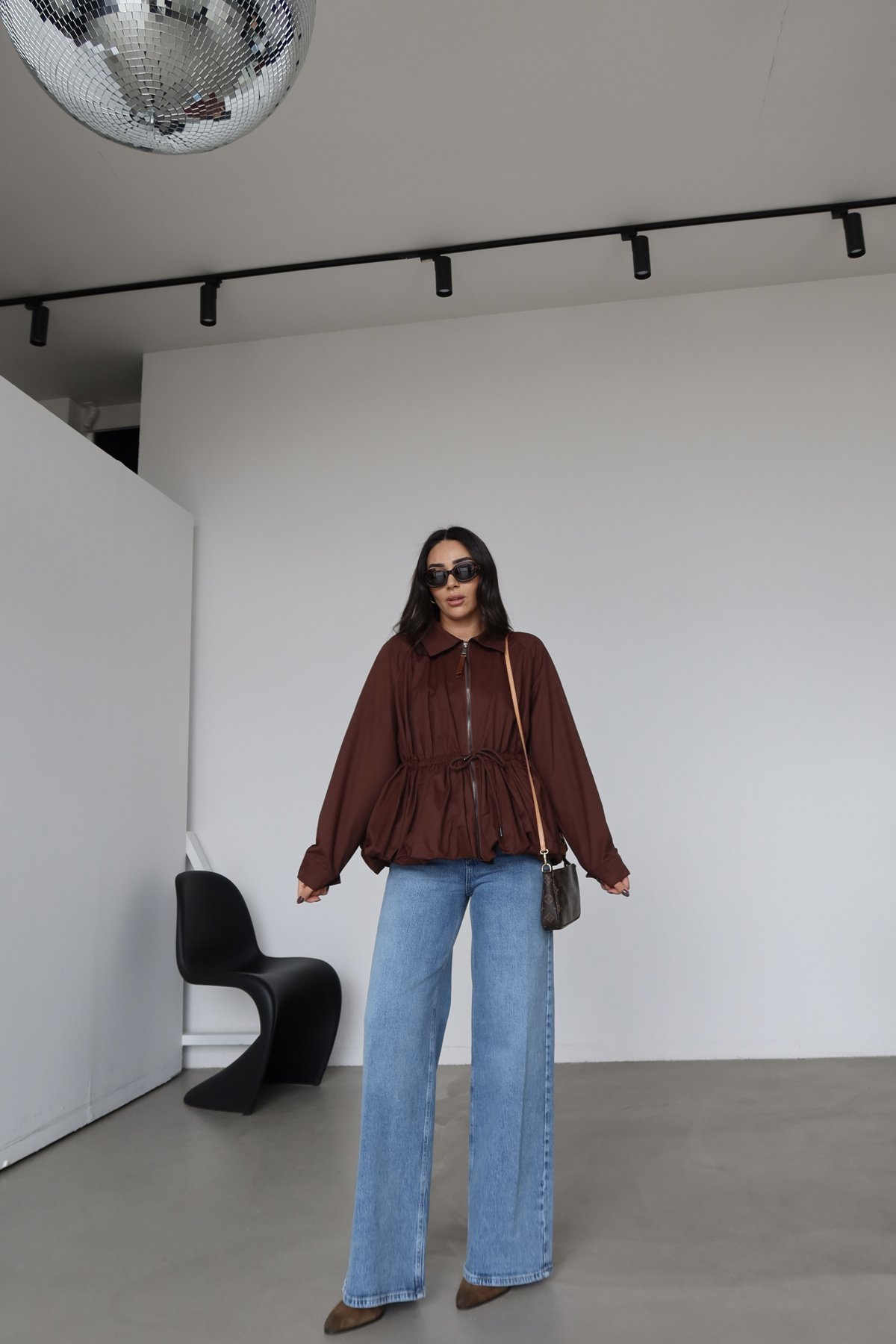 Etek Kısmı Balon Fermuarlı Kısa Trenç