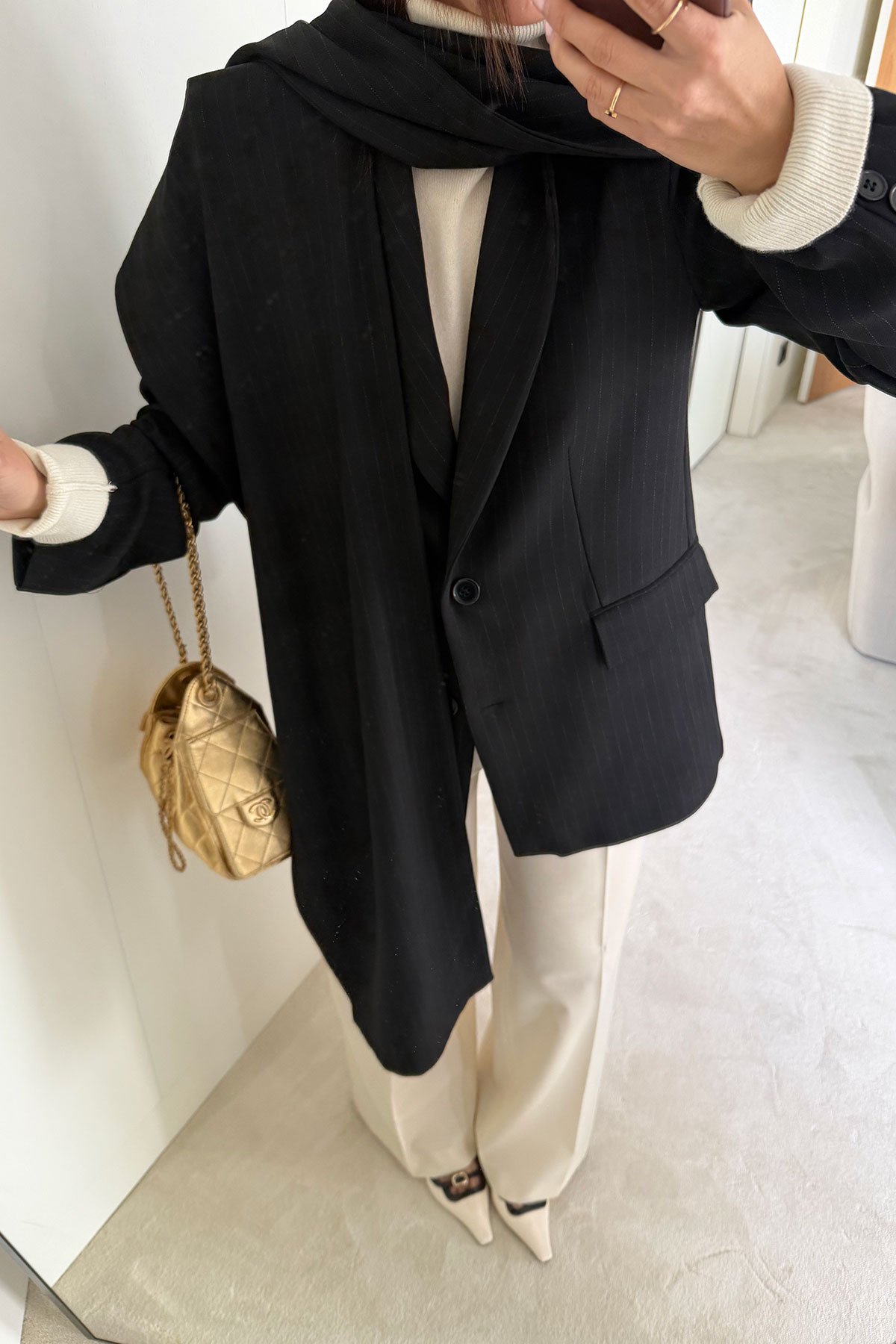 İnce Çizgili Şallı Ceket