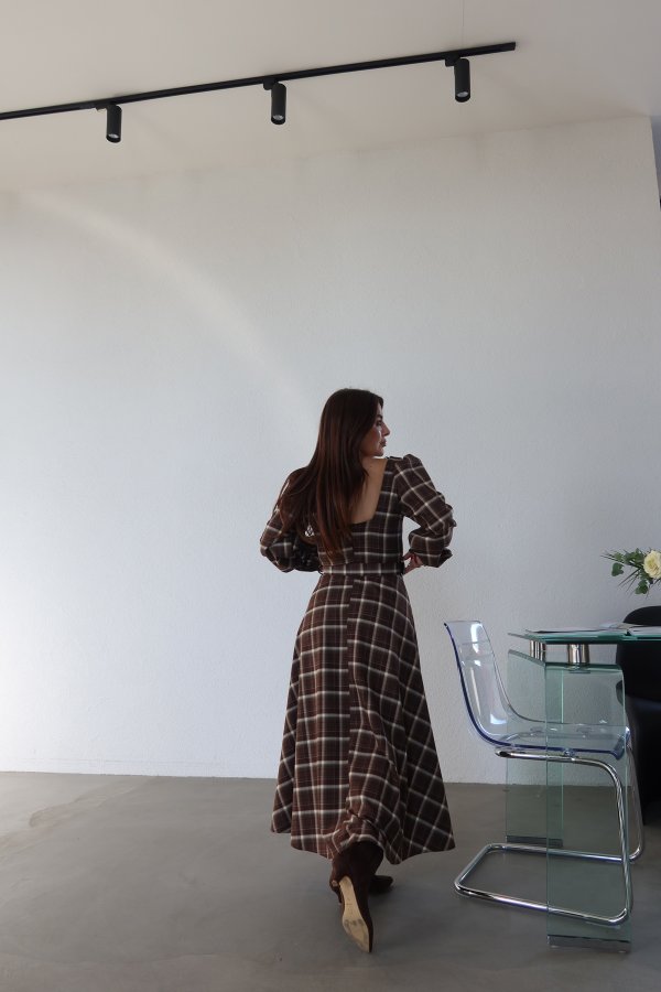 Kare Yaka Ekoseli Maxi Elbise