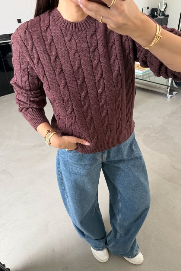 Saç Örgülü Kazak