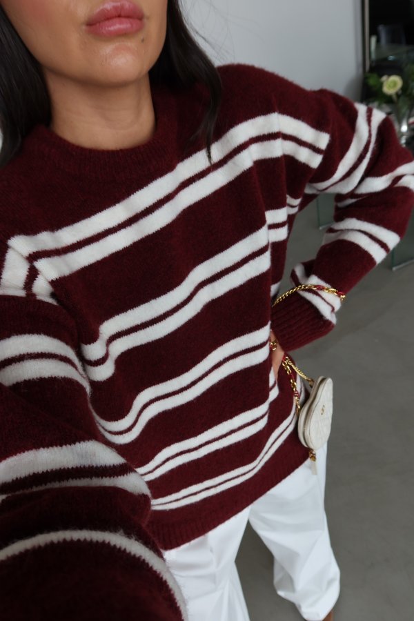 Oversize Çizgili Yün Kazak