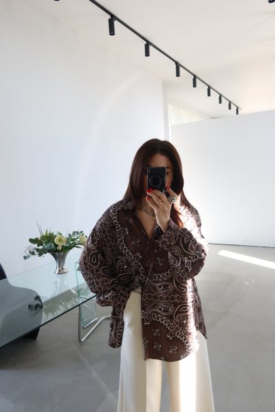 Etnik Desenli Saten Gömlek