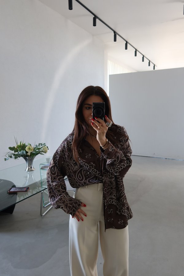 Etnik Desenli Saten Gömlek