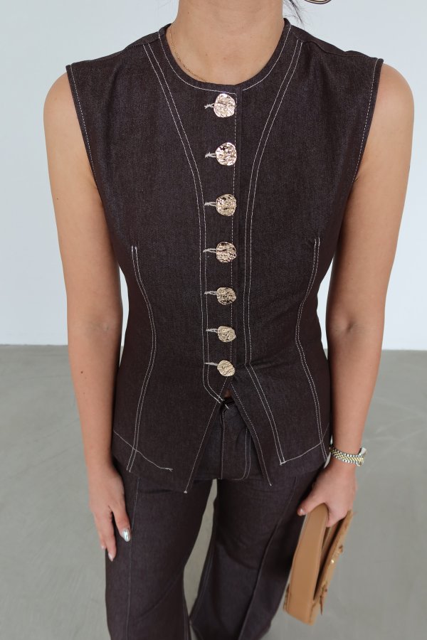 Gold Düğmeli Dikiş Detaylı Yelek