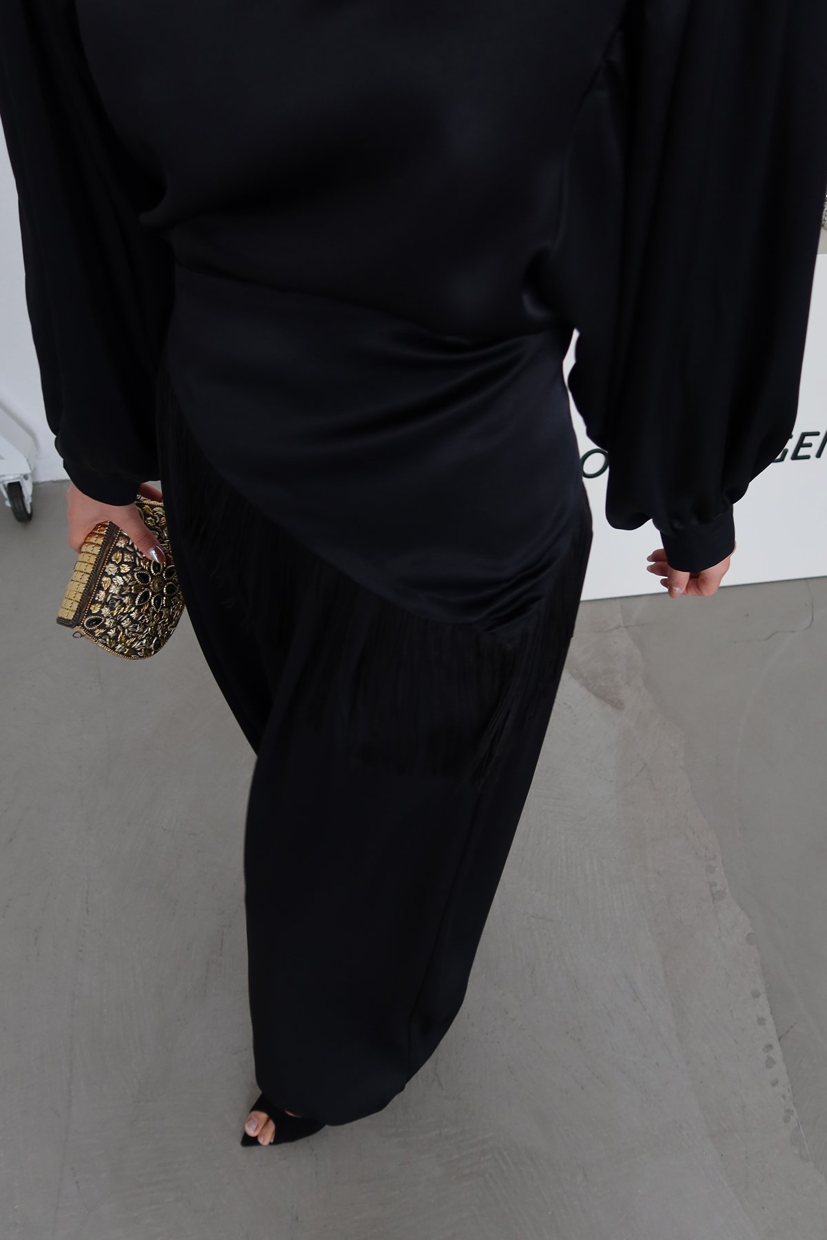 Balon Kol Boyundan Bağlamalı Saten Bluz Pantolon Takım