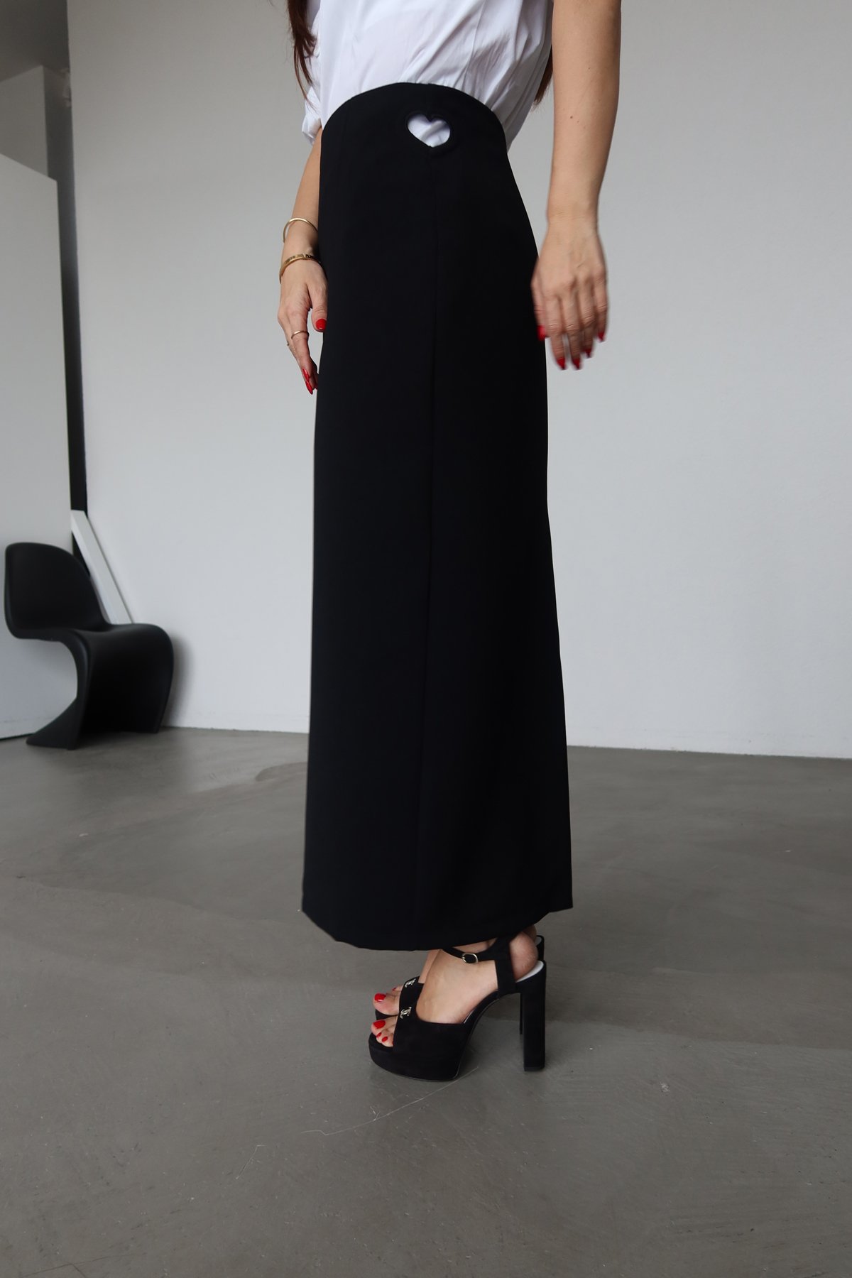 Bel Dekolteli Yırtmaçlı Etek