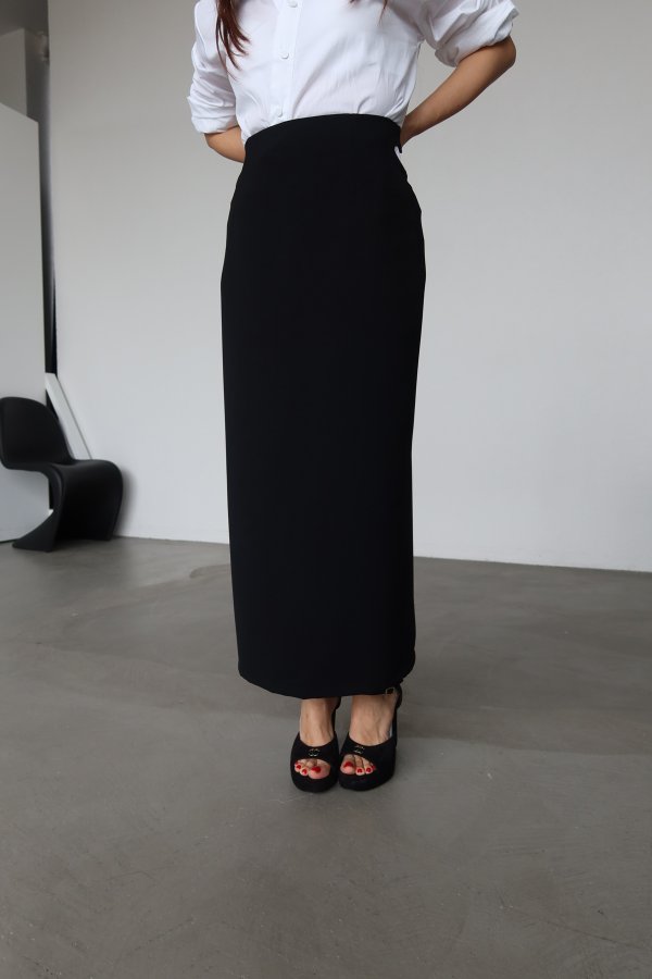 Bel Dekolteli Yırtmaçlı Etek