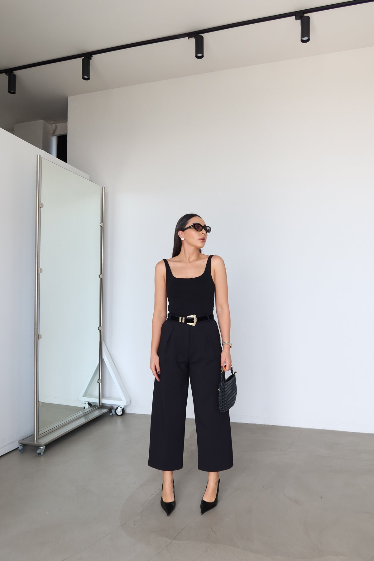 Tok Doku Pileli Kumaş Pantolon