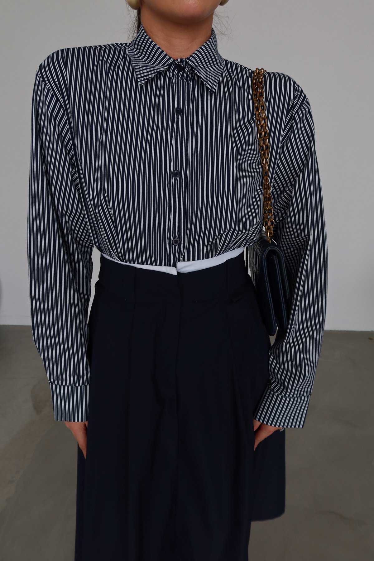 İnce Çizgili Oversize Gömlek