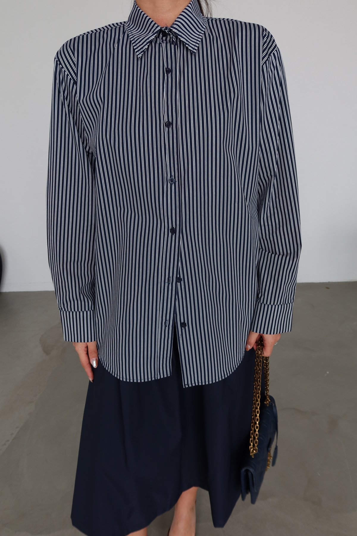 İnce Çizgili Oversize Gömlek