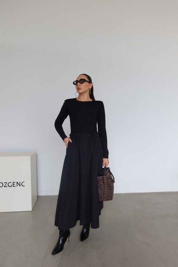 Vatkalı Altı Poplin Belden Büzmeli Elbise