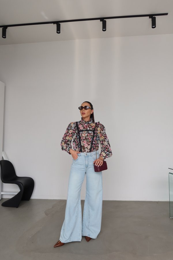 Dikişli Detaylı Ekstra Bol Paça Jean