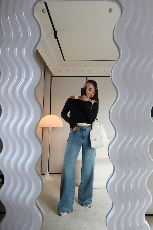 Yüksek Bel Hafif Likralı Bol Paça Jean