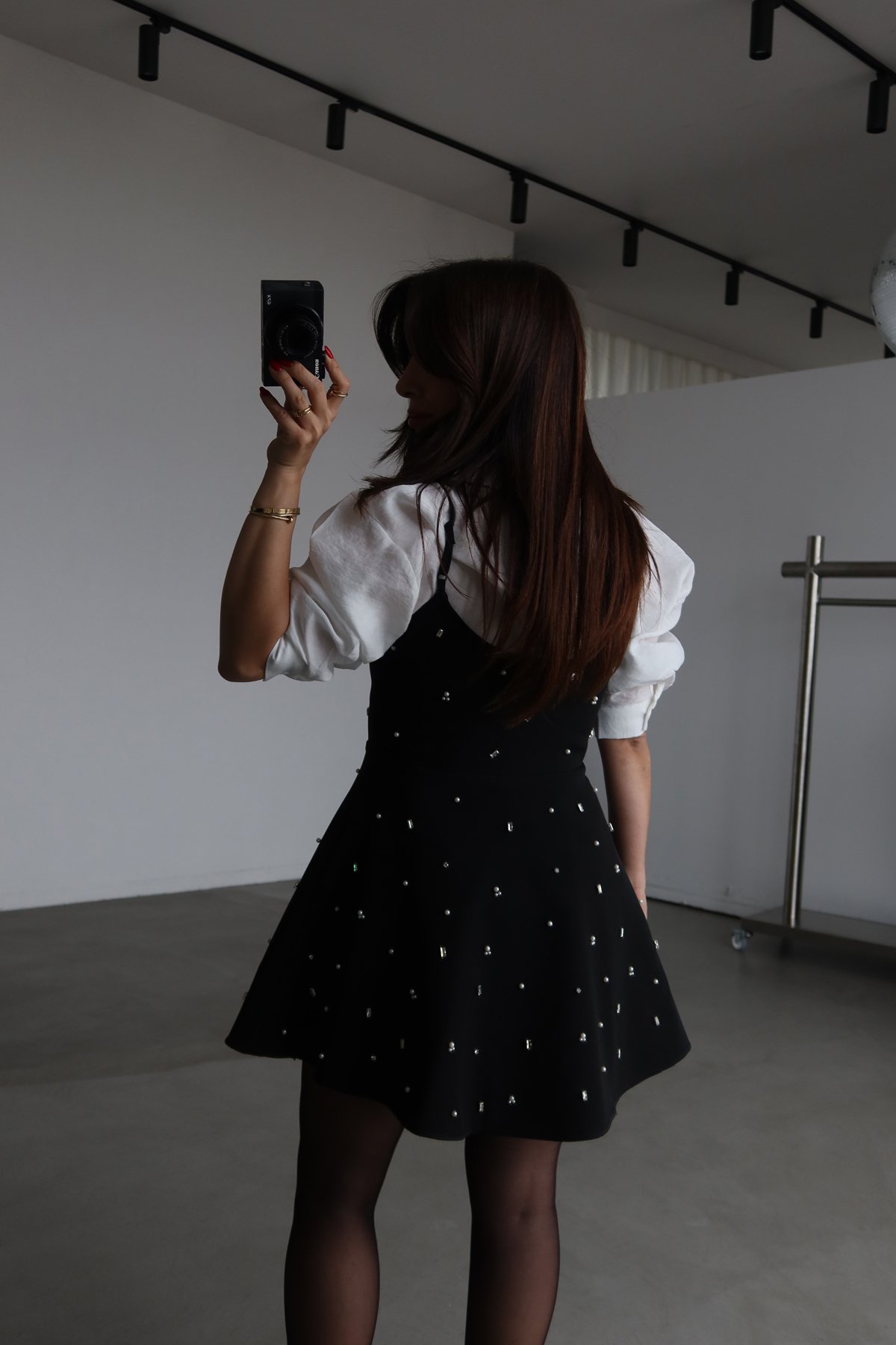 Taş İşlemeli Askılı Mini Elbise