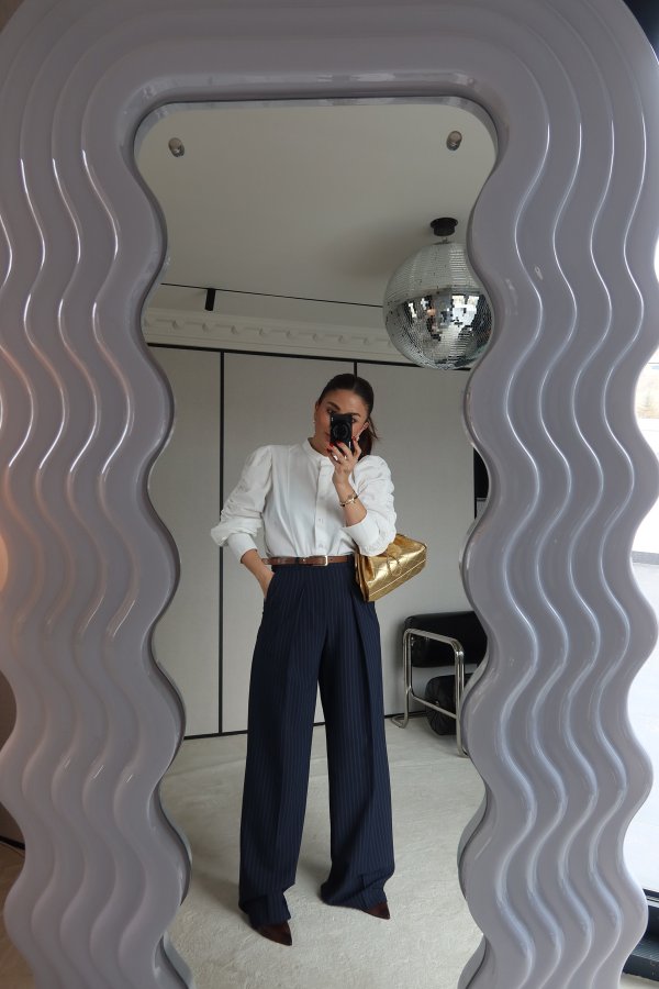 Çift Pileli Çizgili Kemerli Pantolon