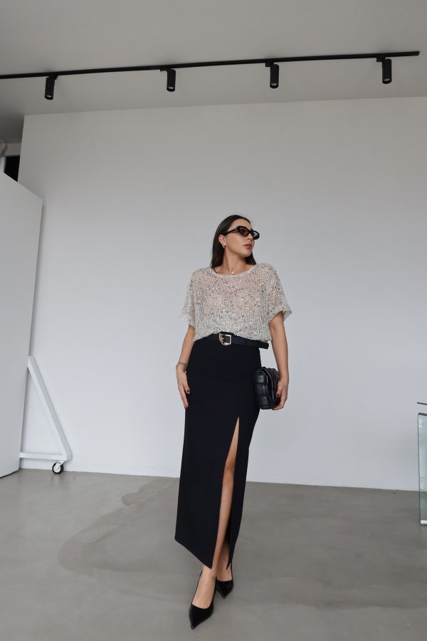 Yandan Yırtmaçlı Uzun Kalem Etek