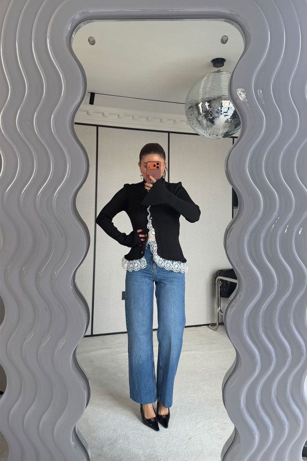 Gold Düğmeli Lazer Kesikli Jean