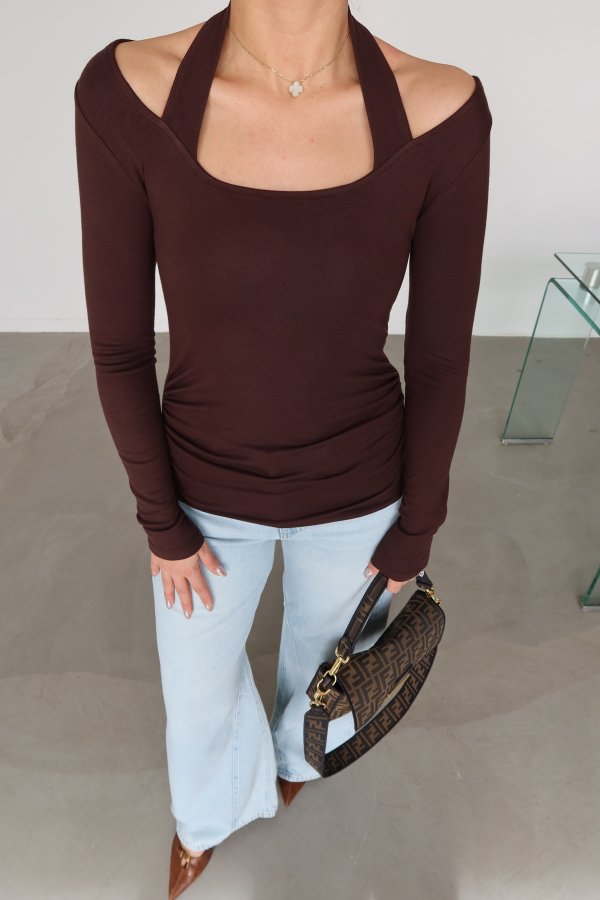 Boyundan Geçmeli Yarı Büzgülü Bluz