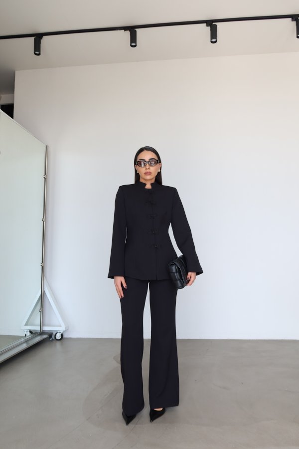 Hakim Yaka Düğme Detaylı Ceket Pantolon Takım