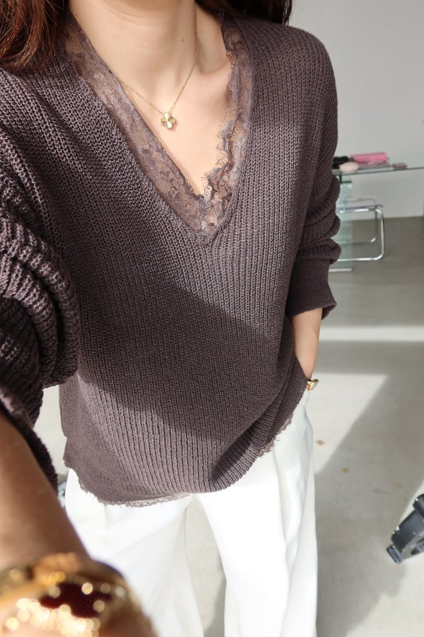 Yakası Ve Etek Ucu Dantelli Oversize Kazak