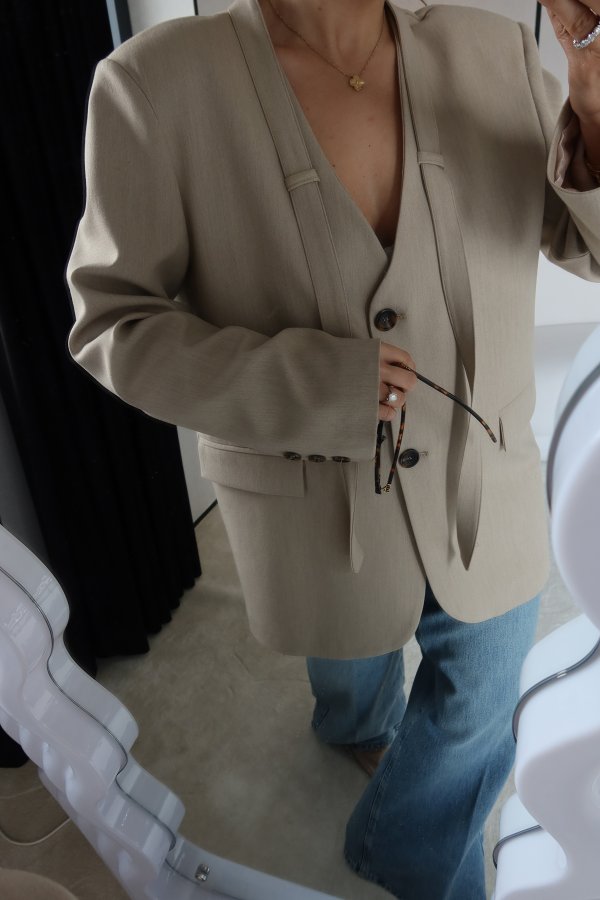 İki Düğmeli Yakası Kuşak Detaylı Uzun Ceket