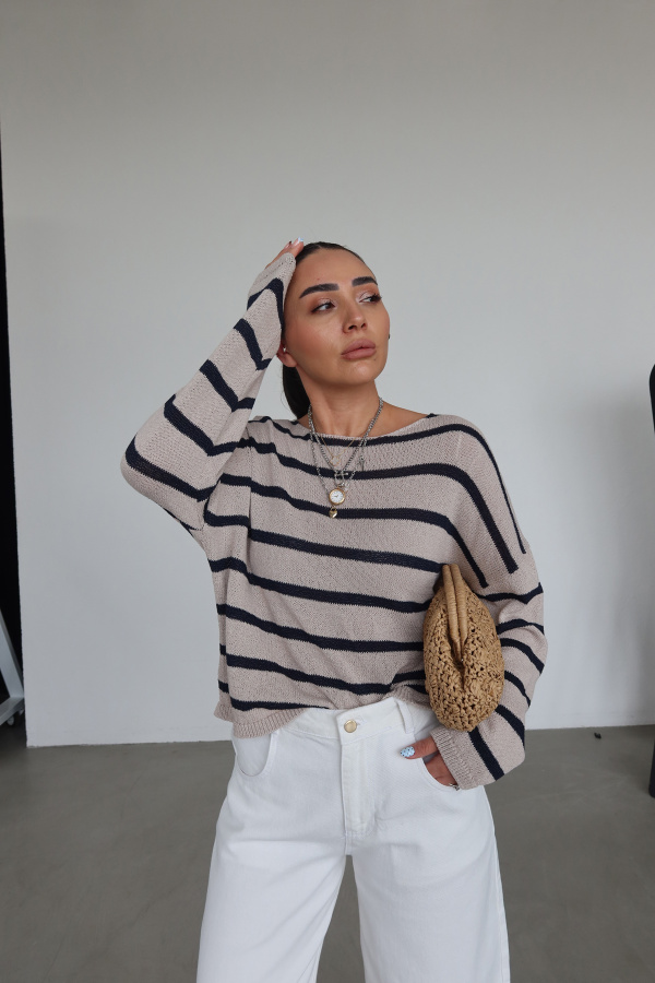 Kayık Yaka Oversize Triko Kazak