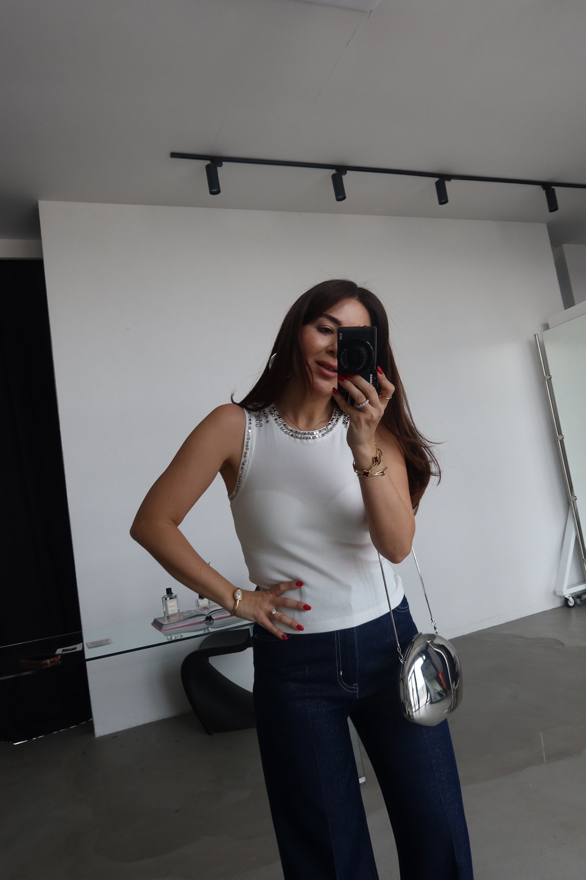 Yakası Ve Kol Kısmı Taşlı Kendinden Fitilli Bluz