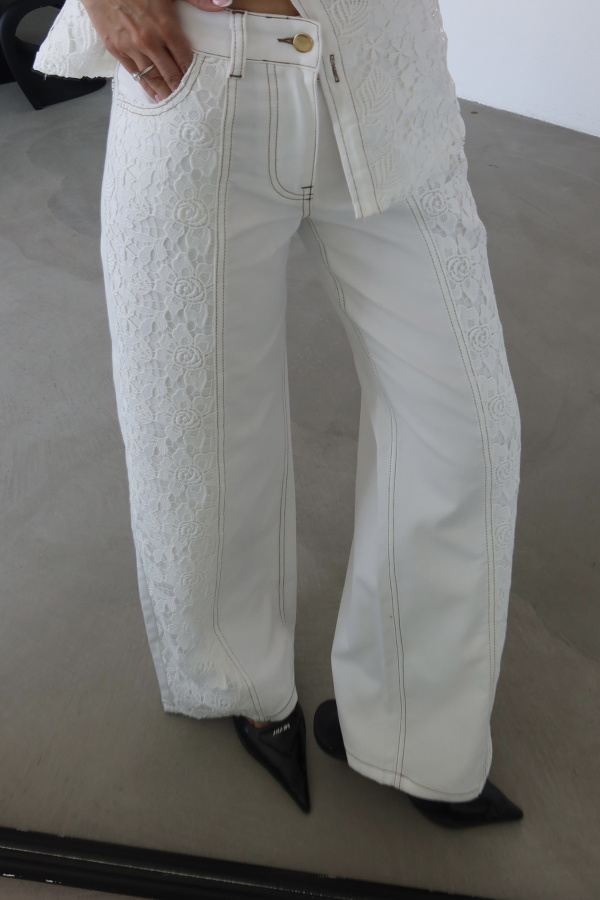 Kontrast Dikişli Boydan Dantelli Premium Jean