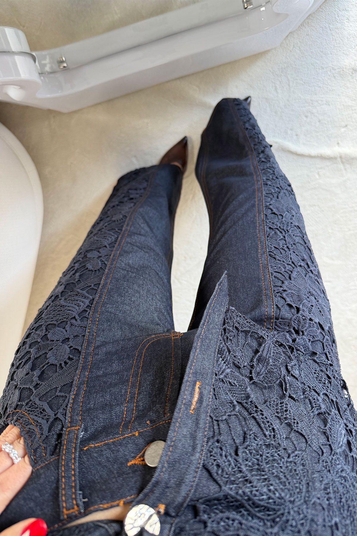 Kontrast Dikişli Boydan Dantelli Premium Jean