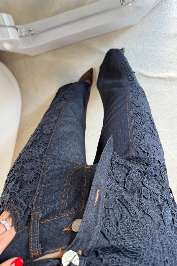 Kontrast Dikişli Boydan Dantelli Premium Jean