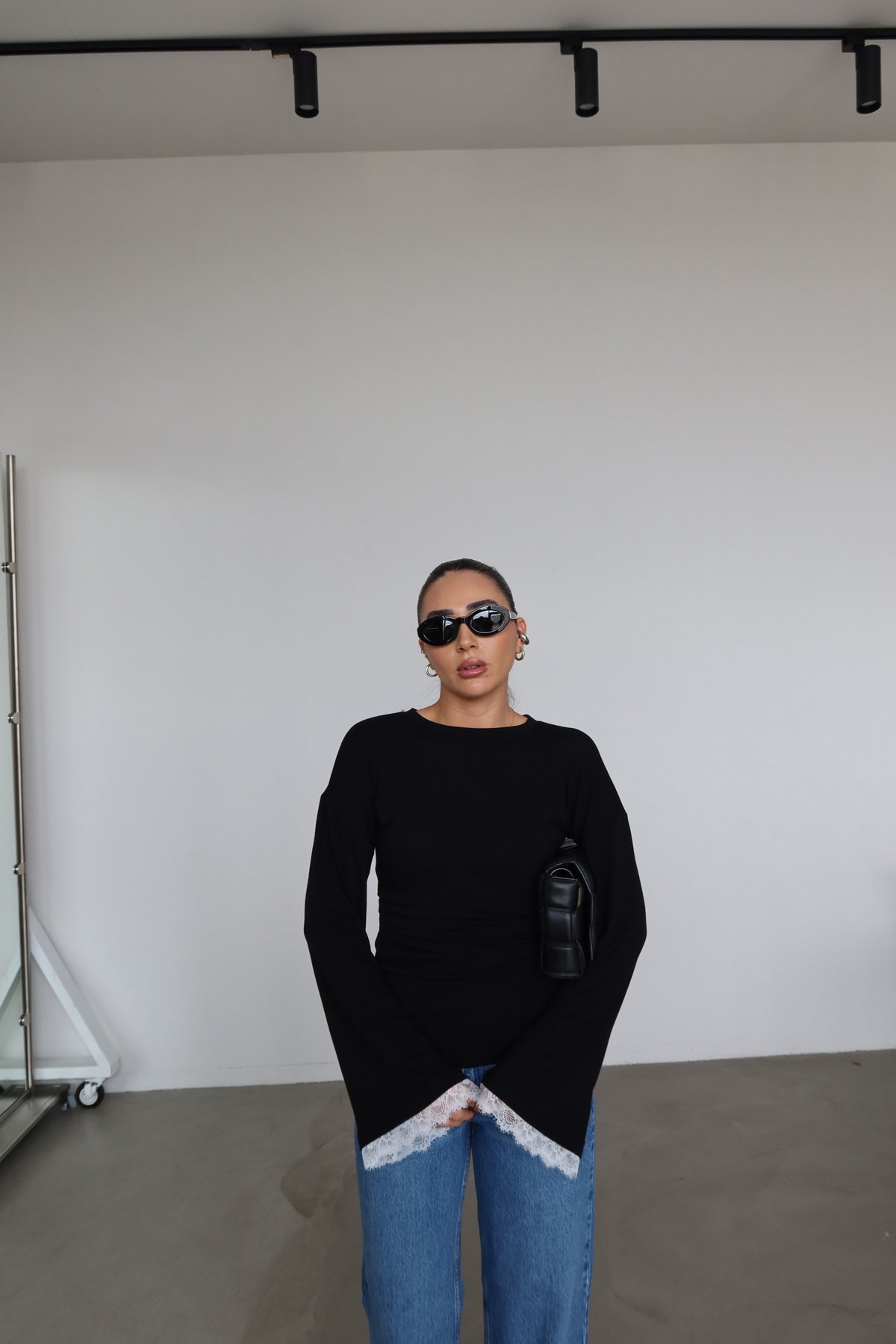 İspanyol Kol Güpürlü Bluz