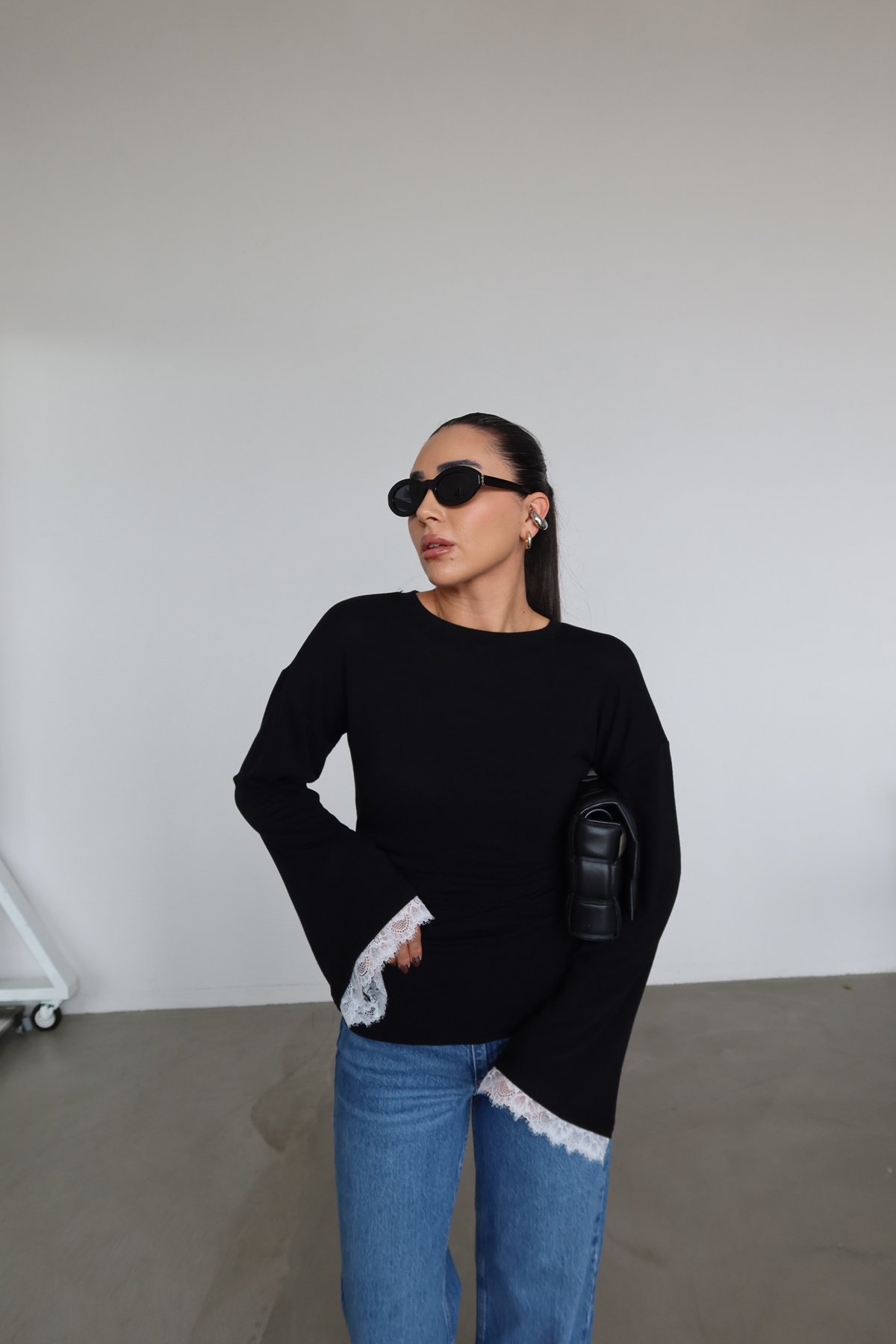 İspanyol Kol Güpürlü Bluz