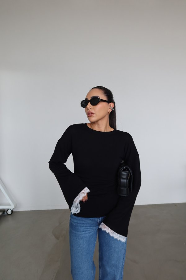 İspanyol Kol Güpürlü Bluz