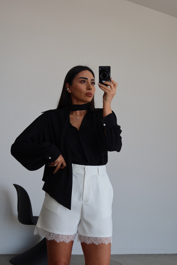 Omuzu Vatkalı Şifon Gömlek