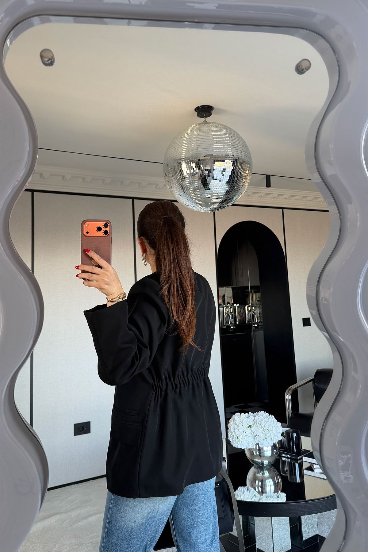 Omuzu Vatkalı Tek Düğmeli Ceket