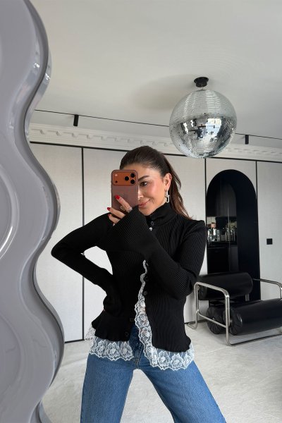 Dik Yaka Dantel Detaylı Tasarım Hırka