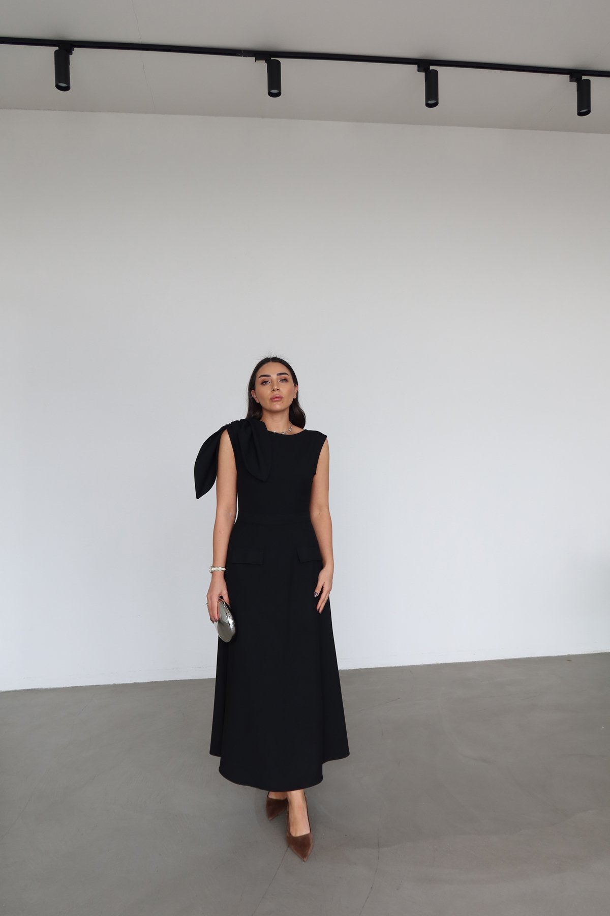 Bağlama Detaylı Süs Cepli Elbise