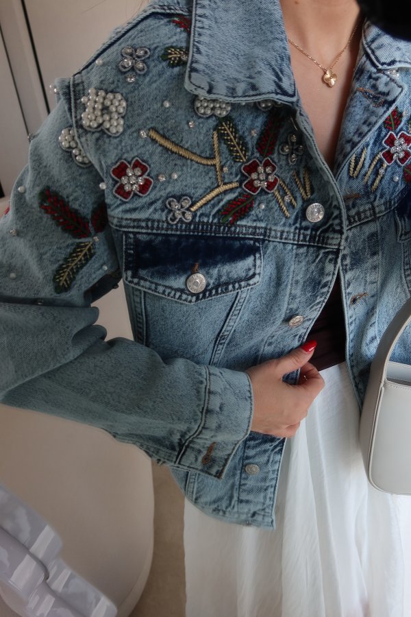 İnci Ve Nakış İşlemeli Denim Ceket