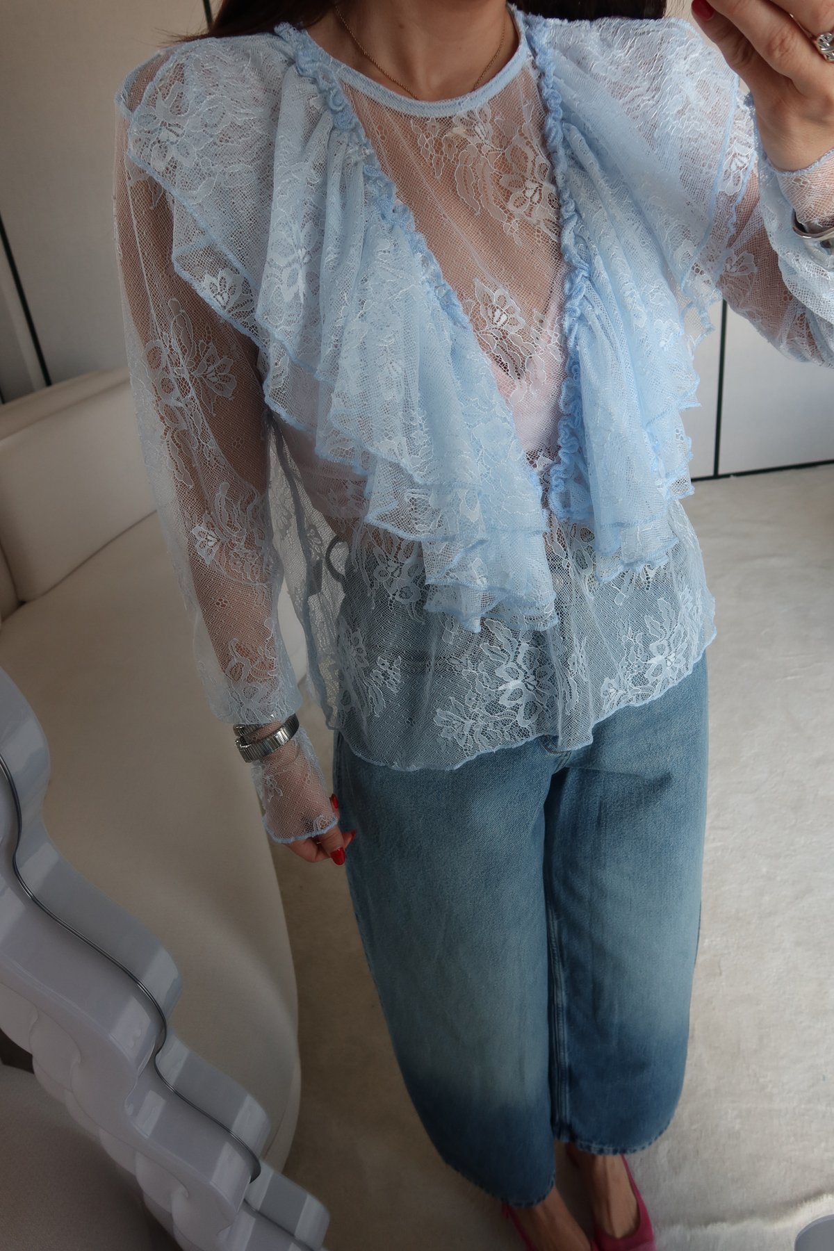 Fırfırlı Transparan Dantel Bluz