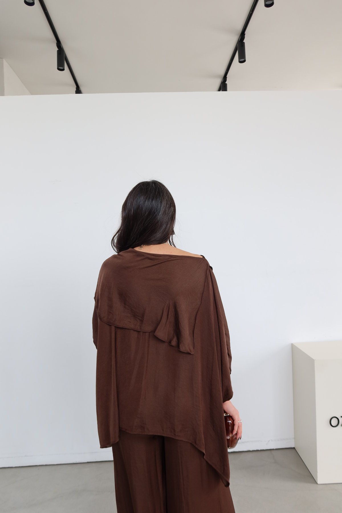 Asimetrik Kesim Oversize Bluz Pantolon Takım