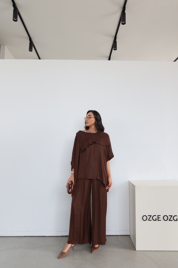 Asimetrik Kesim Oversize Bluz Pantolon Takım