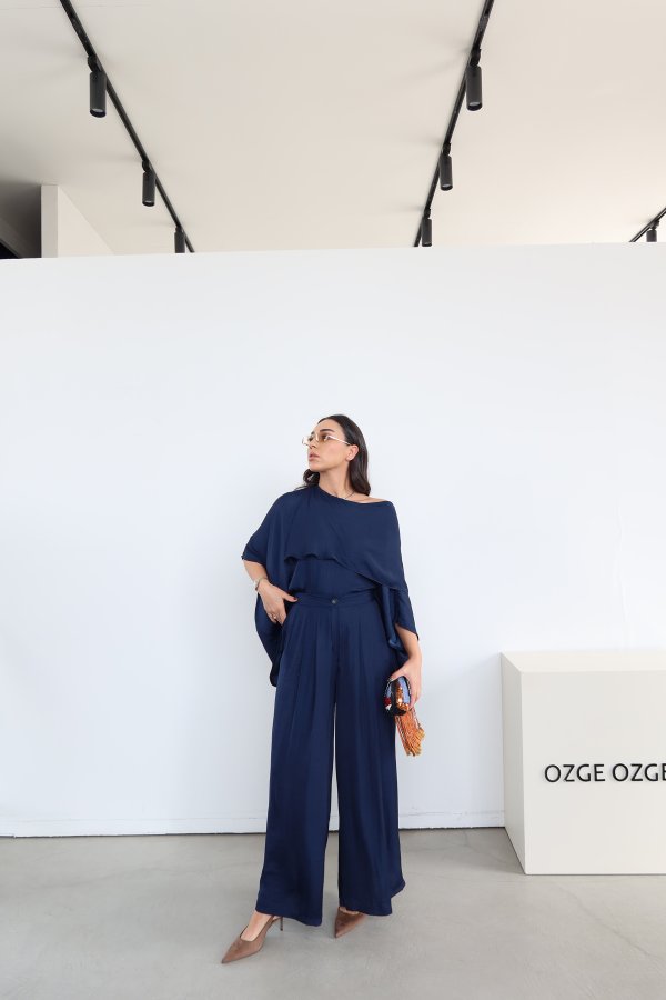 Asimetrik Kesim Oversize Bluz Pantolon Takım