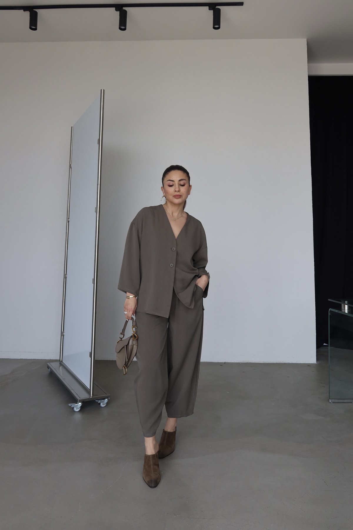 Önü Kısa Arkası Uzun Ceket Pantolon Takım