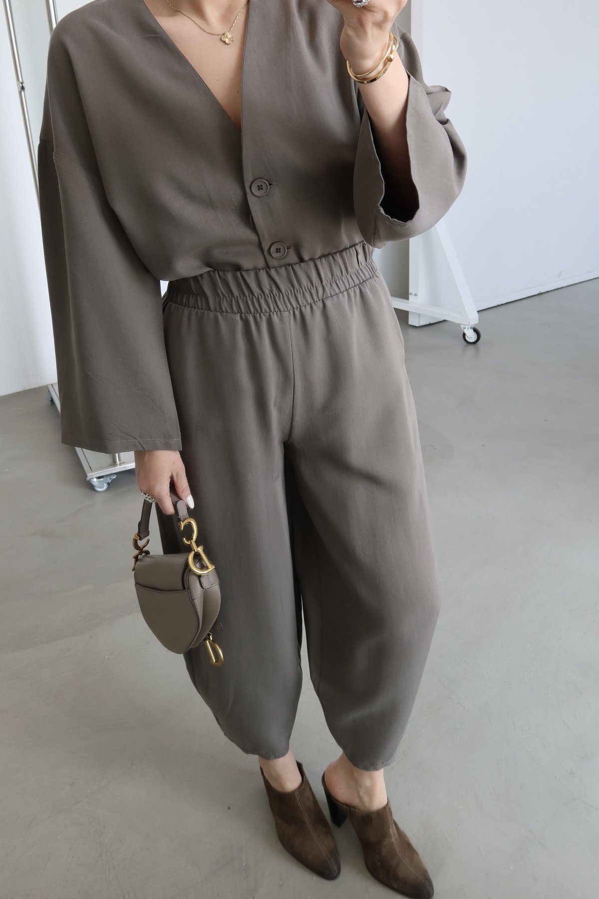 Önü Kısa Arkası Uzun Ceket Pantolon Takım