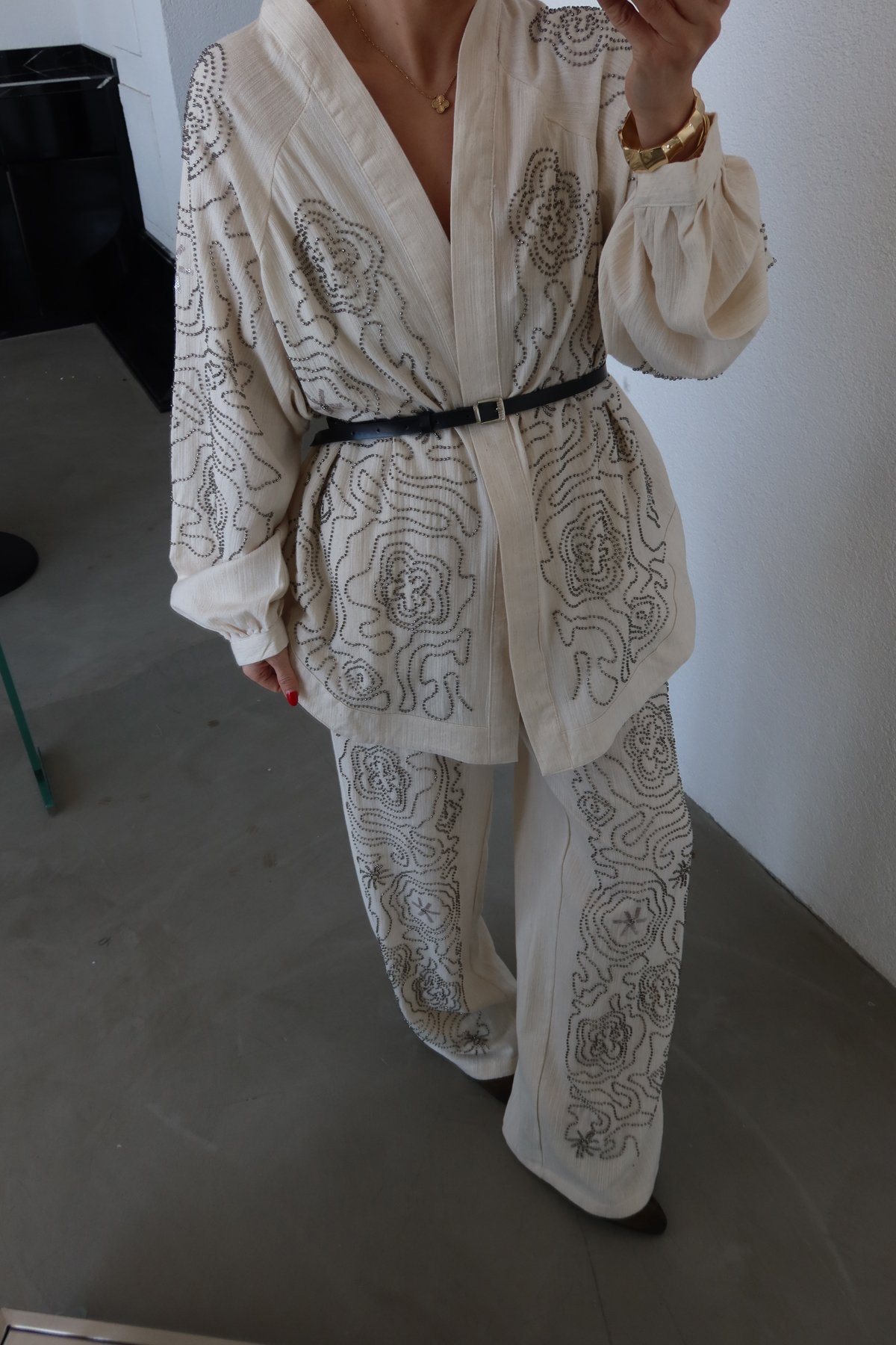 Boncuk İşlemeli Keten Kimono