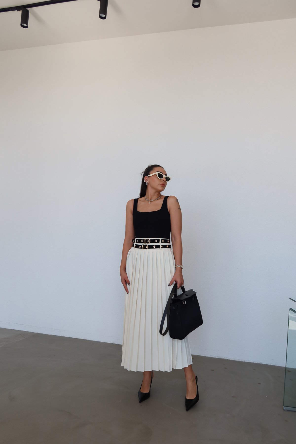 Çift Kemerli Piliseli Etek